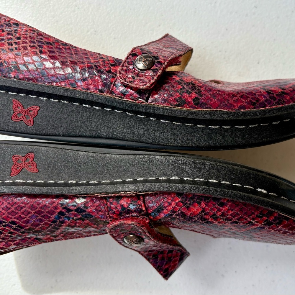 Alegria Mary Jane Red Leather Snakeskin Pattern Size 37 EUC . US 7-7.5 - Picture 12 of 14